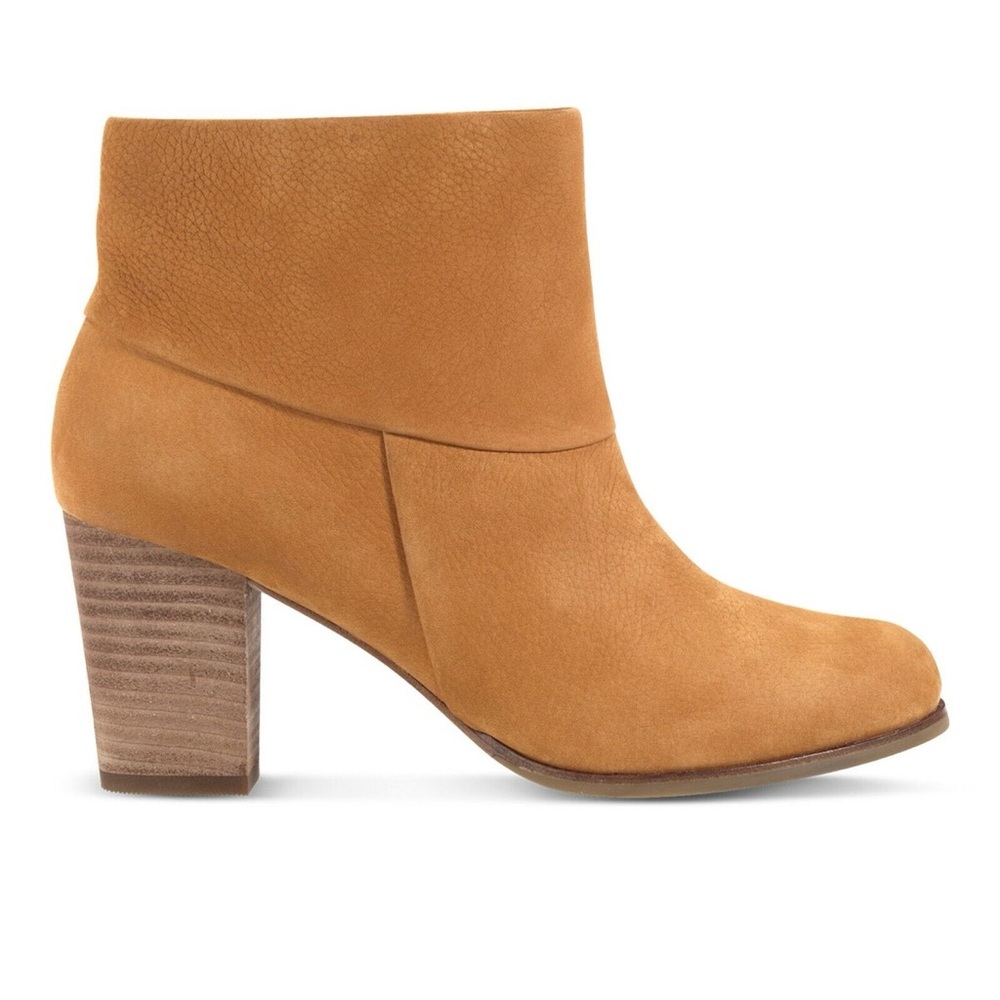 Cole Haan Cassidy Ankle Bootie Boot in Camello Nubuck - size 9B - used condition